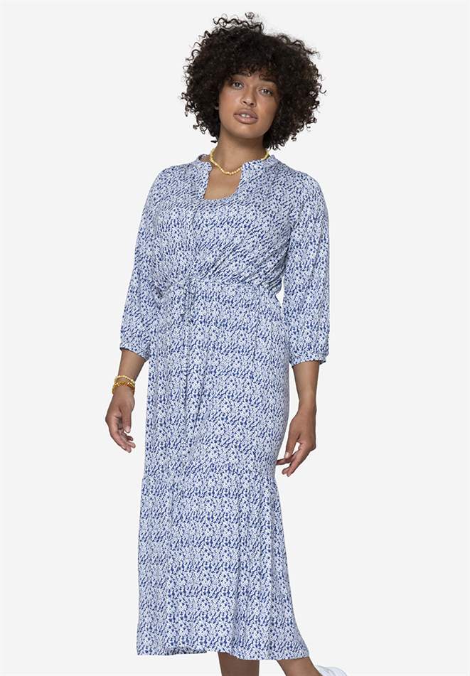 Robe d’allaitement  bleu fleurie style bohème, en pied 